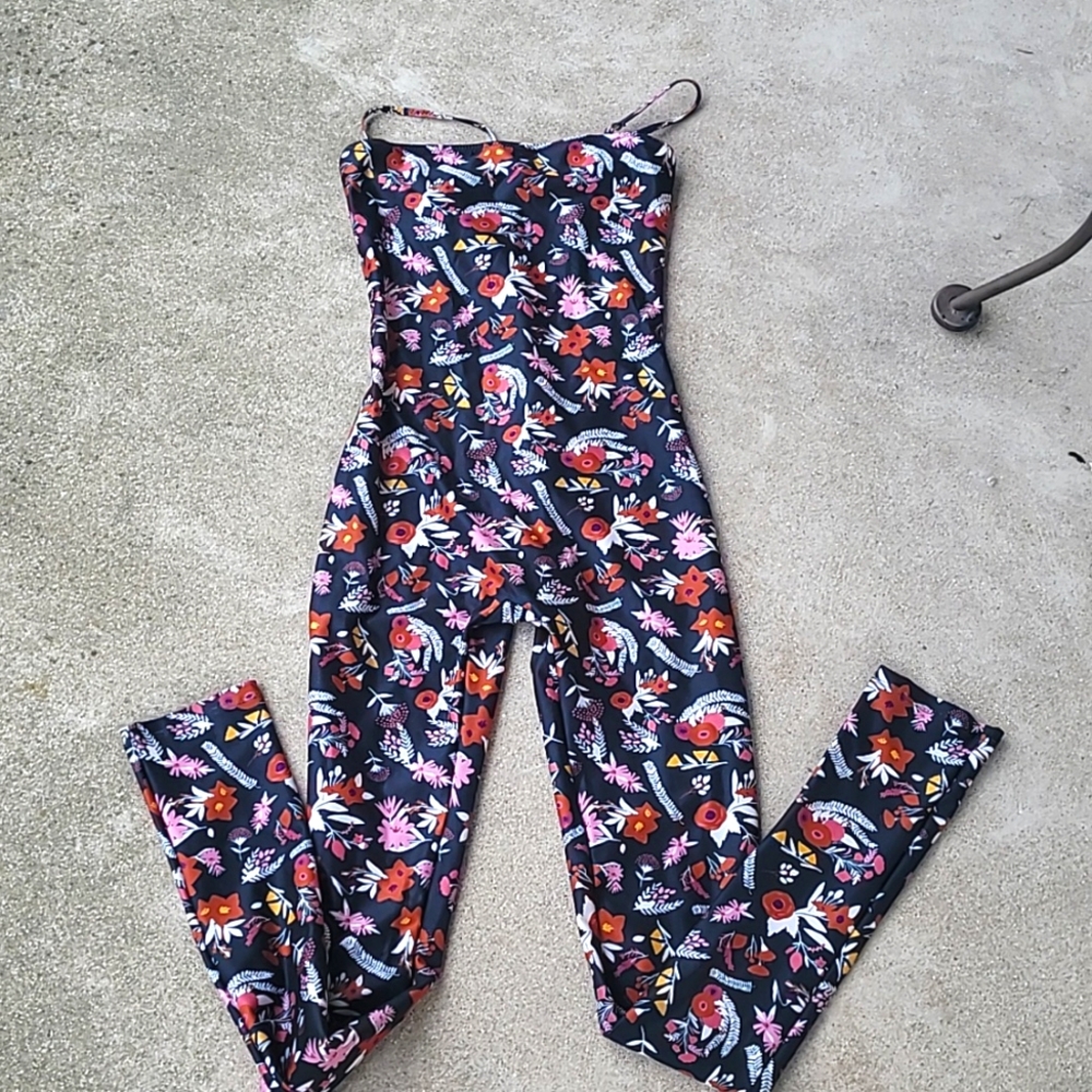 Carolina K Alicia Dusty Floral Blazer and Bodysuit - Picture 4 of 8